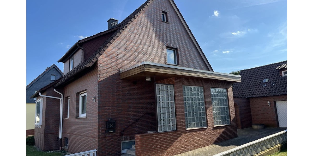 Giebelseite mit Eingangsbereich