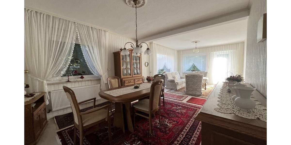 Wohnzimmer EG - Essbereich