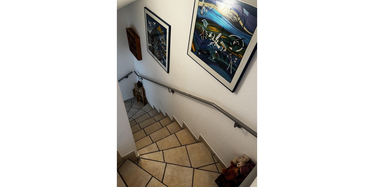 Treppe ins Obergeschoss